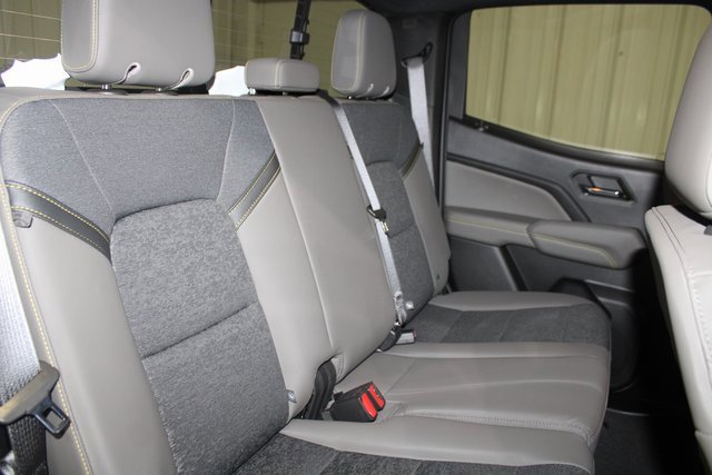 Used 2024 Chevrolet Colorado ZR2 w/ Technology Package image 22