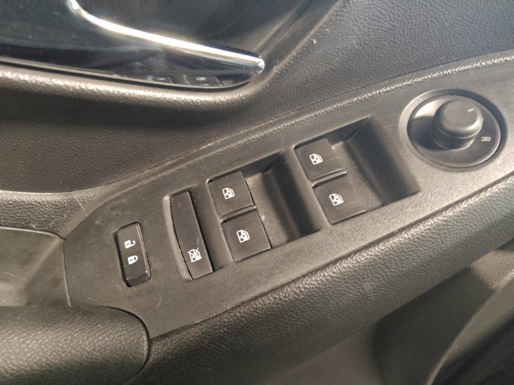 Used 2018 Chevrolet Trax Premier FWD image 27