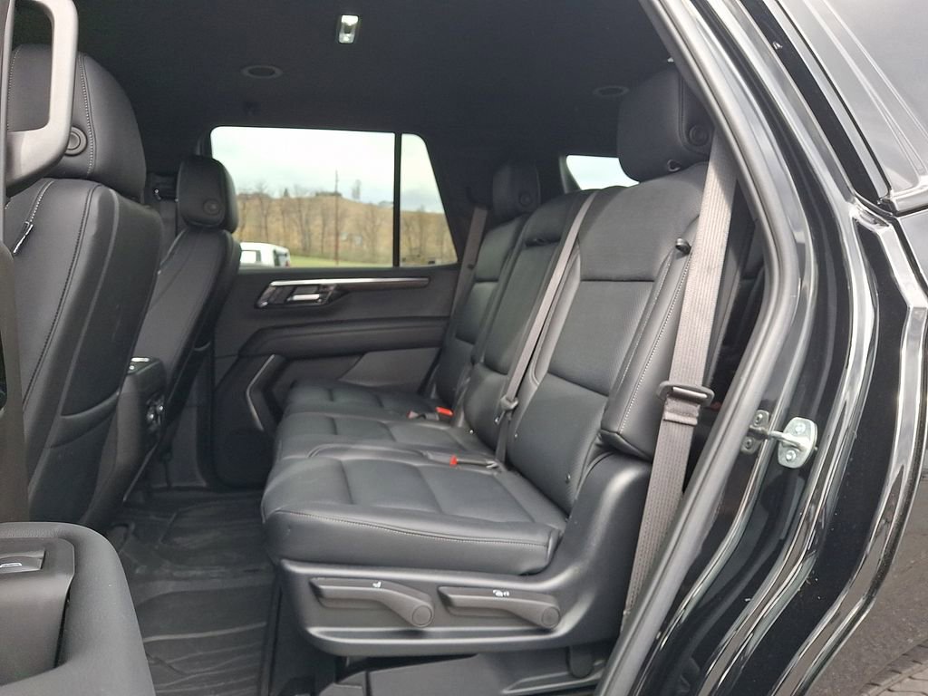 Used 2025 Chevrolet Tahoe LS RWD image 10