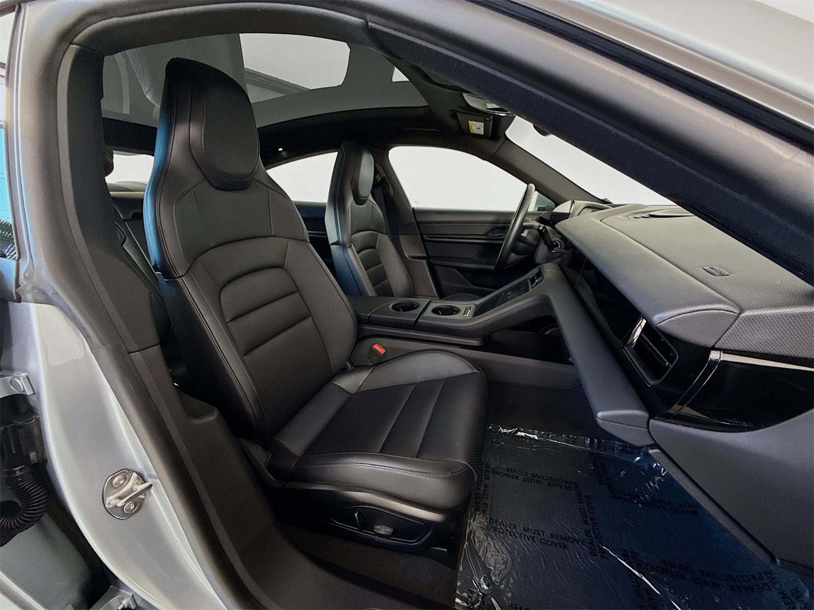 Certified 2022 Porsche Taycan image 21