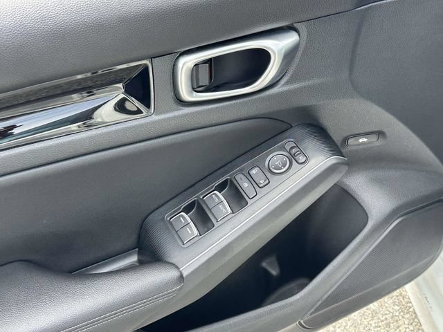 Used 2023 Honda Civic Touring image 16