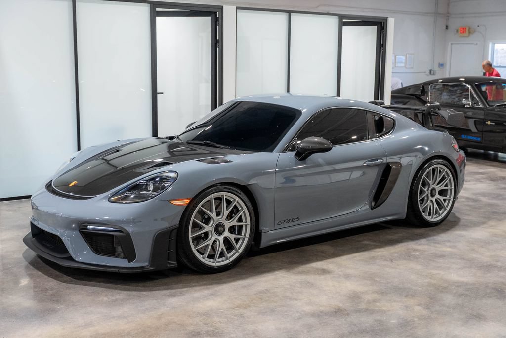 Used 2024 Porsche 718 Cayman GT4 RS RWD image 25