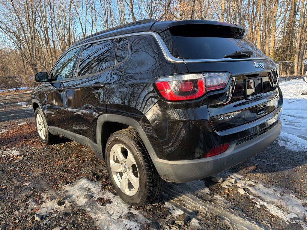 Used 2018 Jeep Compass Latitude w/ Popular Equipment Group image 4