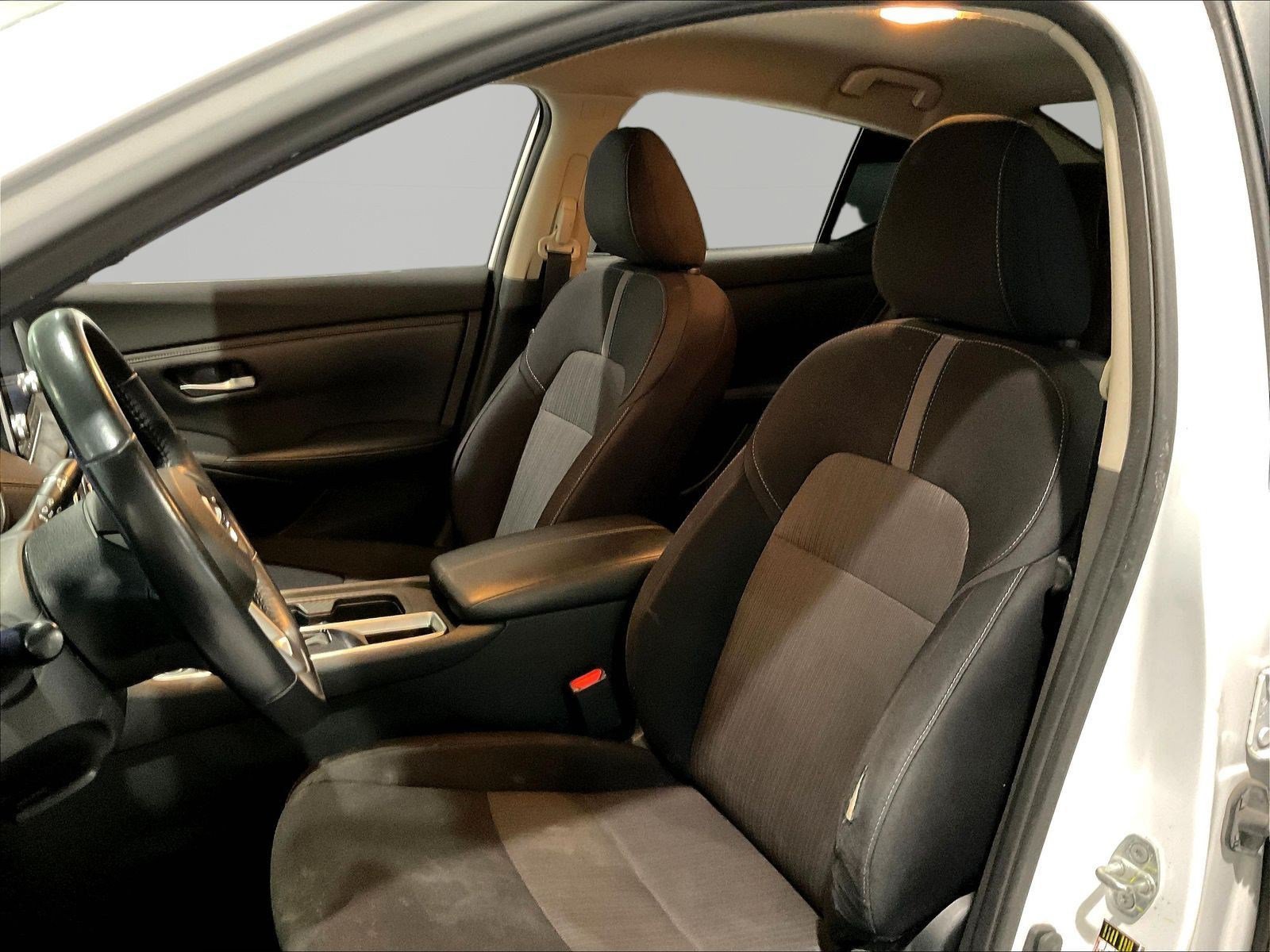 Used 2022 Nissan Sentra SV FWD image 20