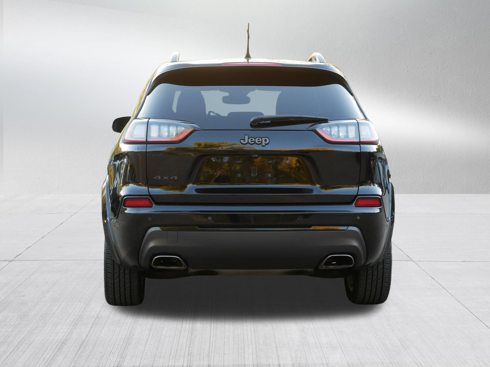 Used 2019 Jeep Cherokee High Altitude AWD/4WD image 6
