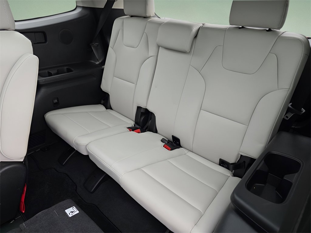 Used 2024 Kia Telluride SX image 16