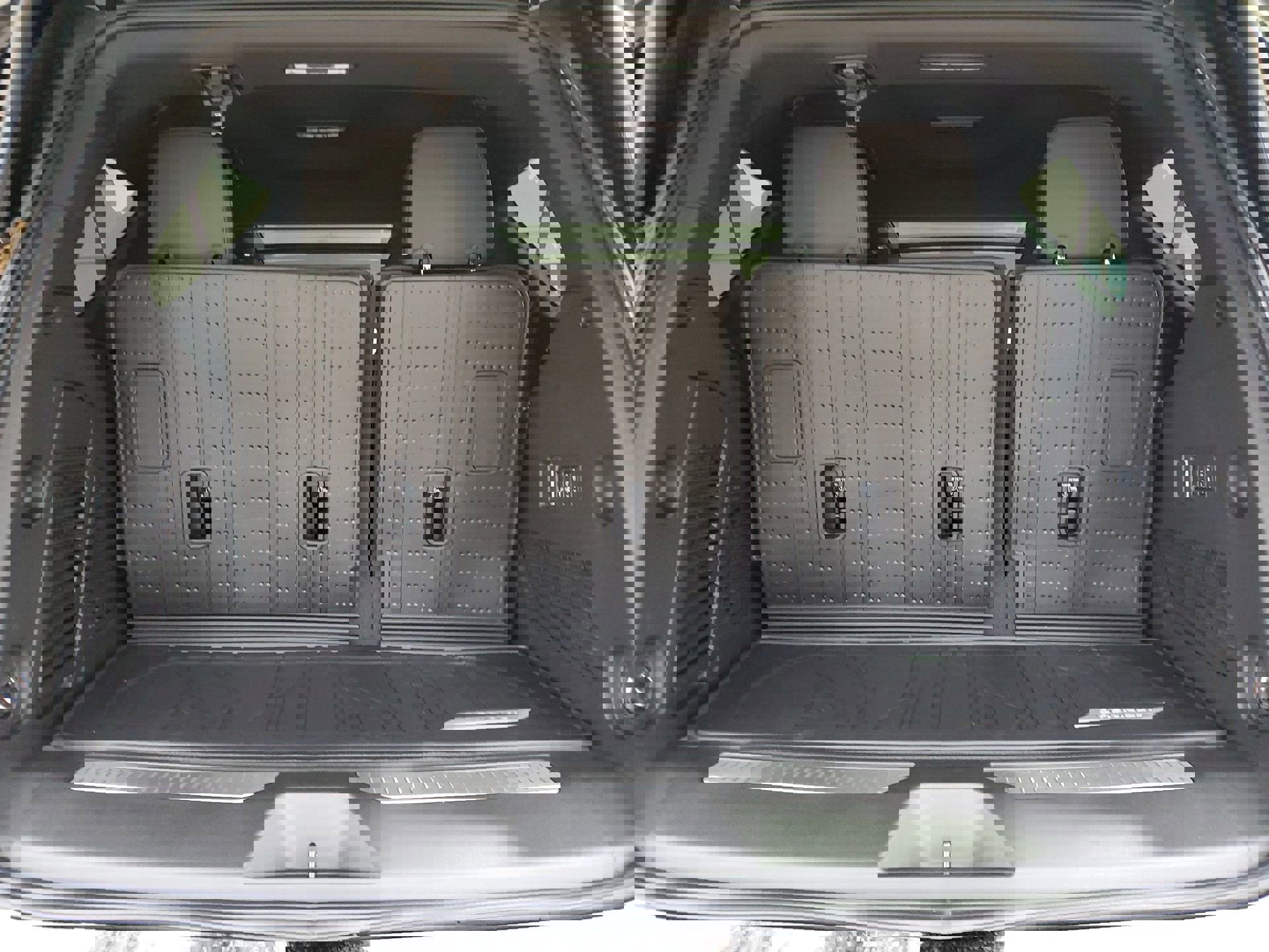 New 2026 Chevrolet Tahoe High Country w/ Sun And Tow Package image 90