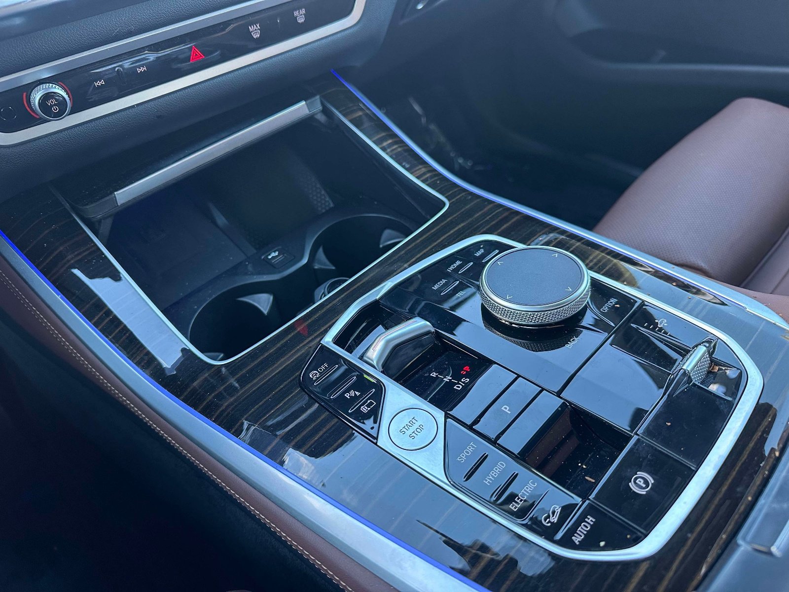 Used 2025 BMW X5 xDrive50e image 14