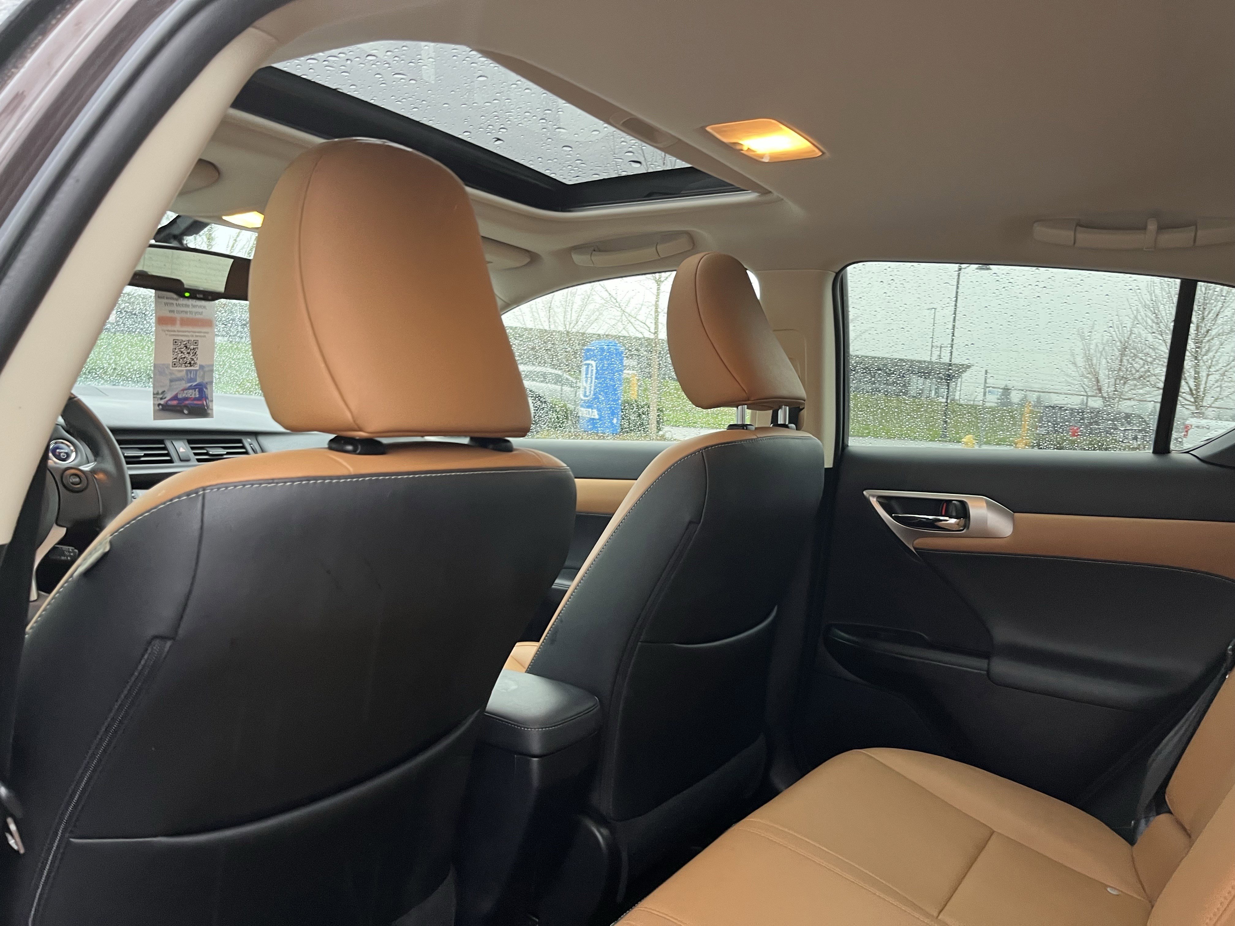 Used 2015 Lexus CT 200h image 15