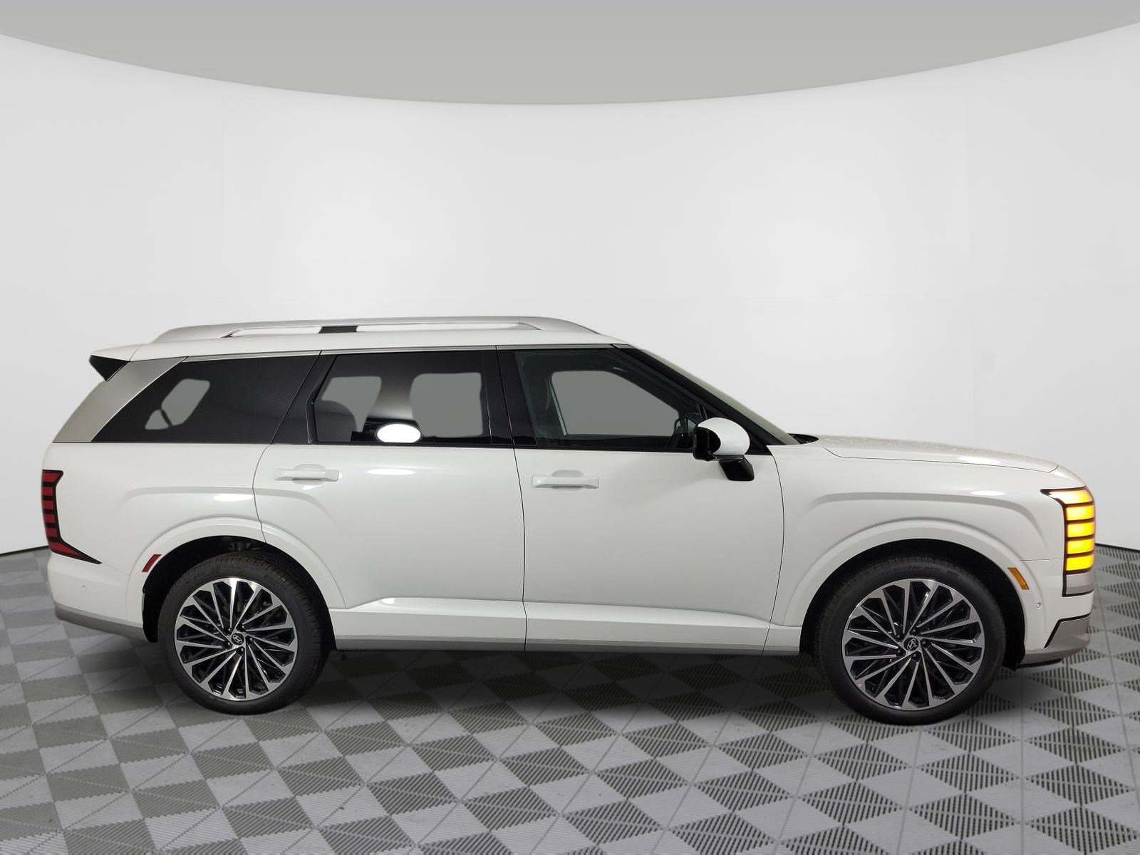 New 2026 Hyundai Palisade Calligraphy image 2