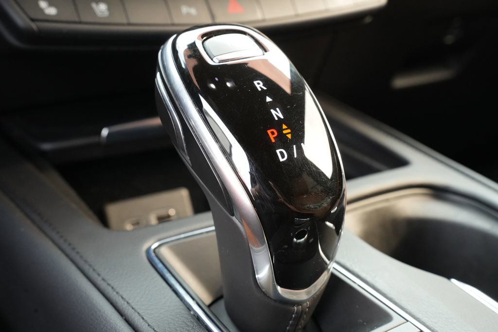 Used 2021 Cadillac XT4 Premium Luxury image 12