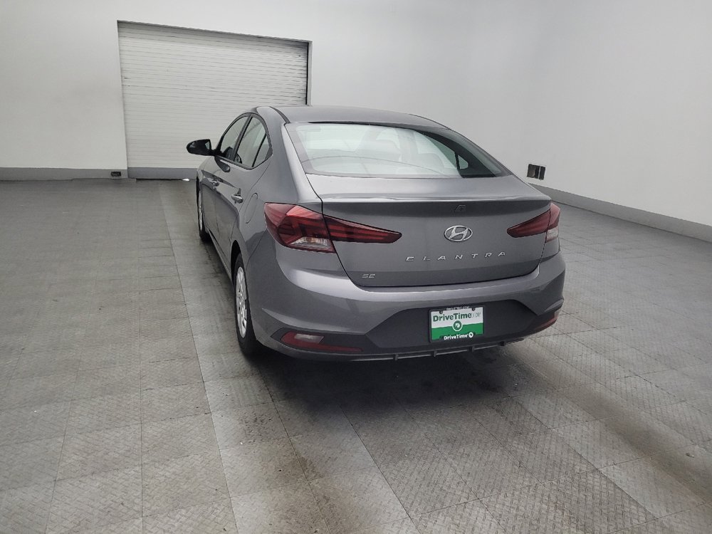 Used 2019 Hyundai Elantra SE w/ Cargo Package FWD image 5