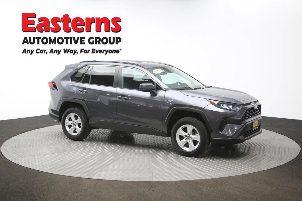 Used 2021 Toyota RAV4 LE image 47
