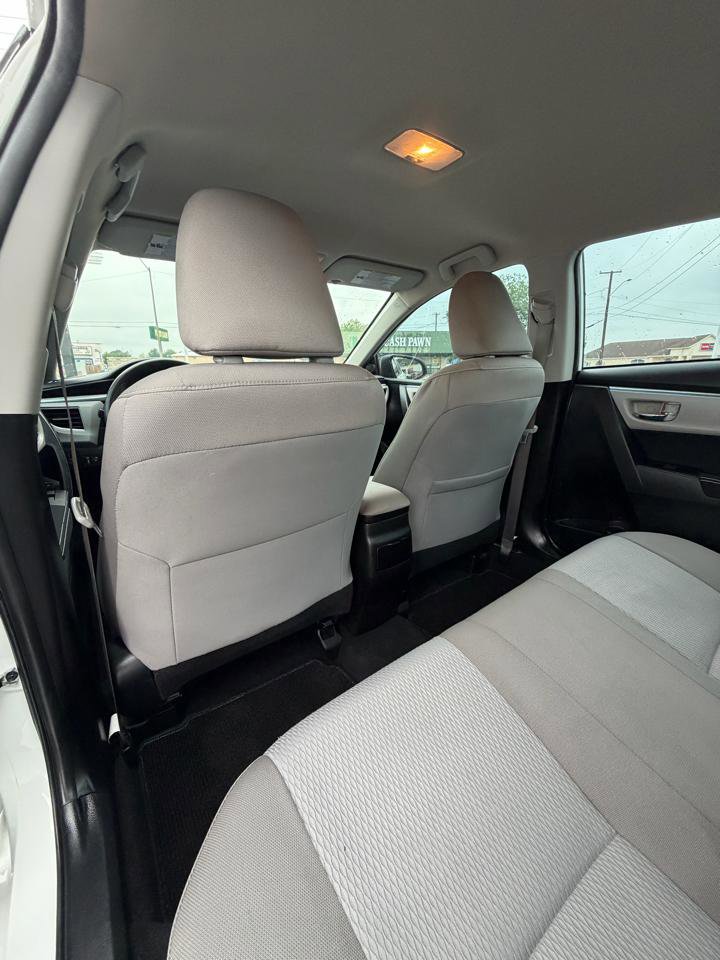 Used 2015 Toyota Corolla LE FWD image 11