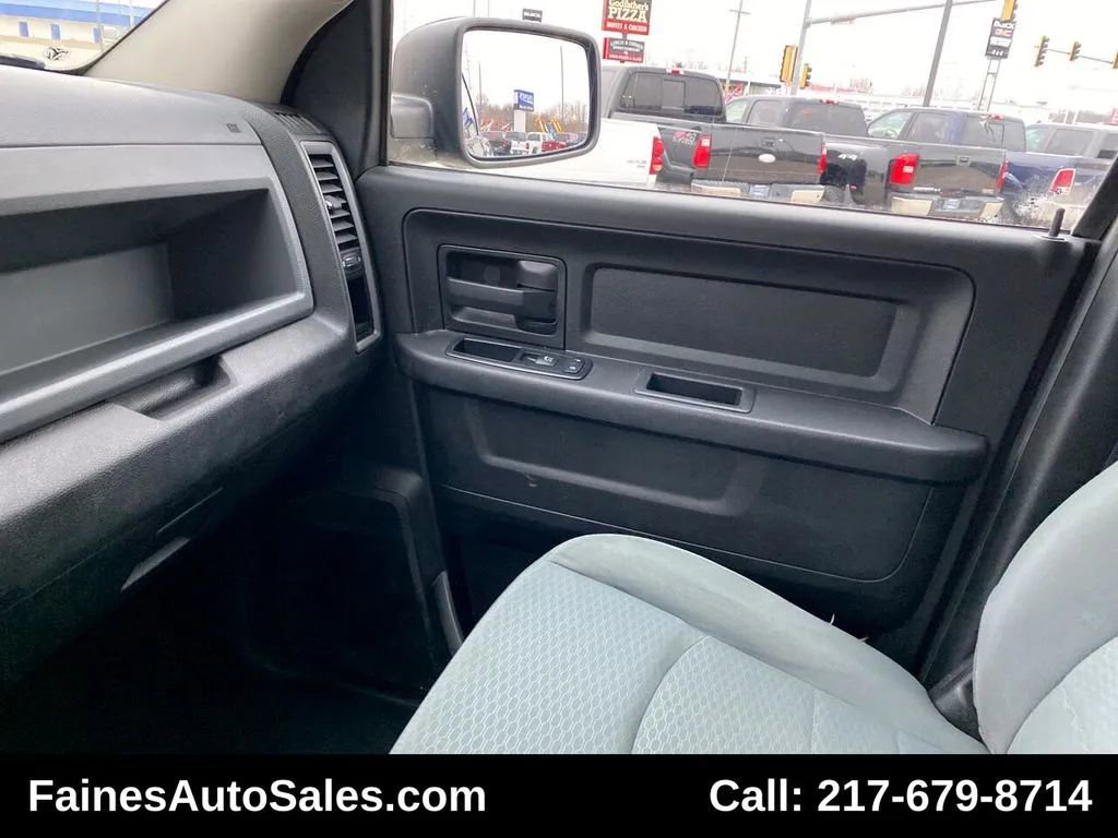 Used 2014 RAM 2500 Tradesman w/ Chrome Appearance Group image 47