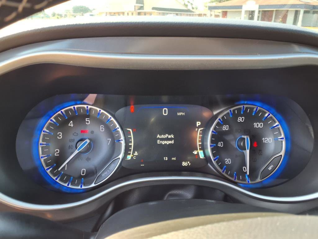 New 2025 Chrysler Voyager LX FWD image 21