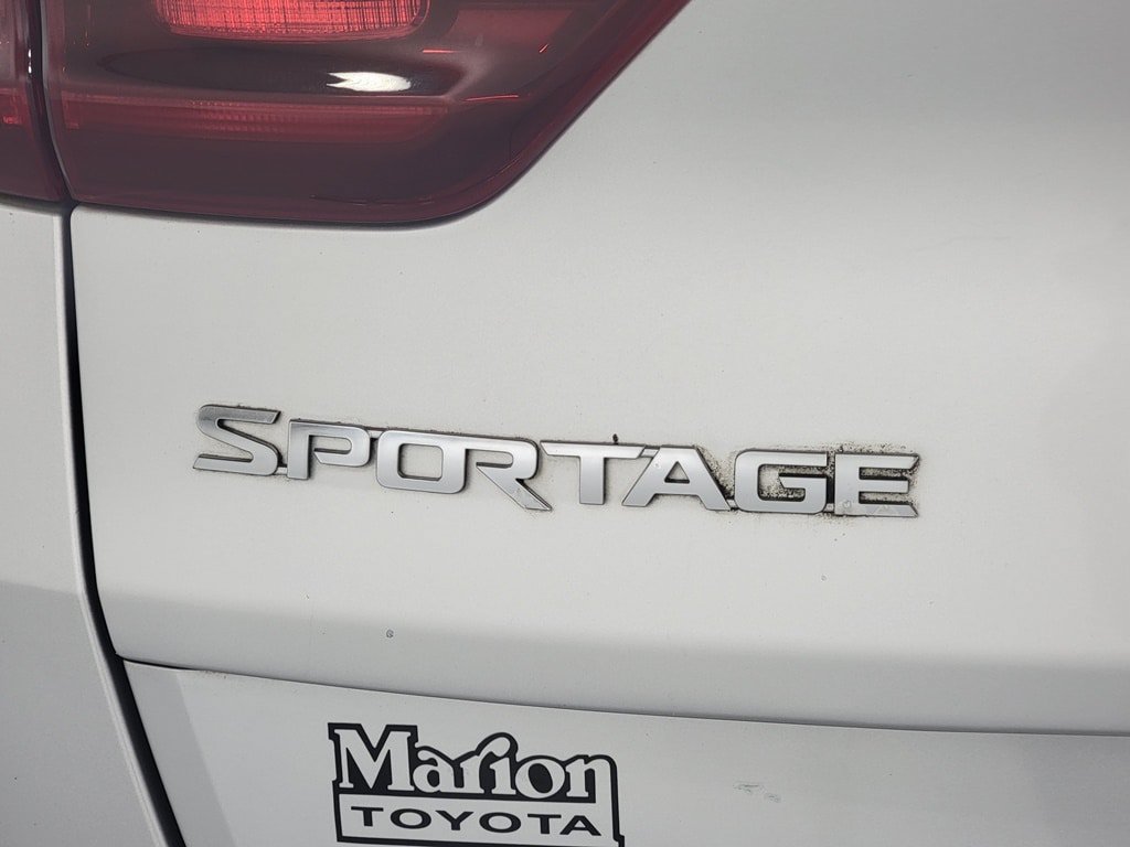 Used 2020 Kia Sportage LX FWD image 10