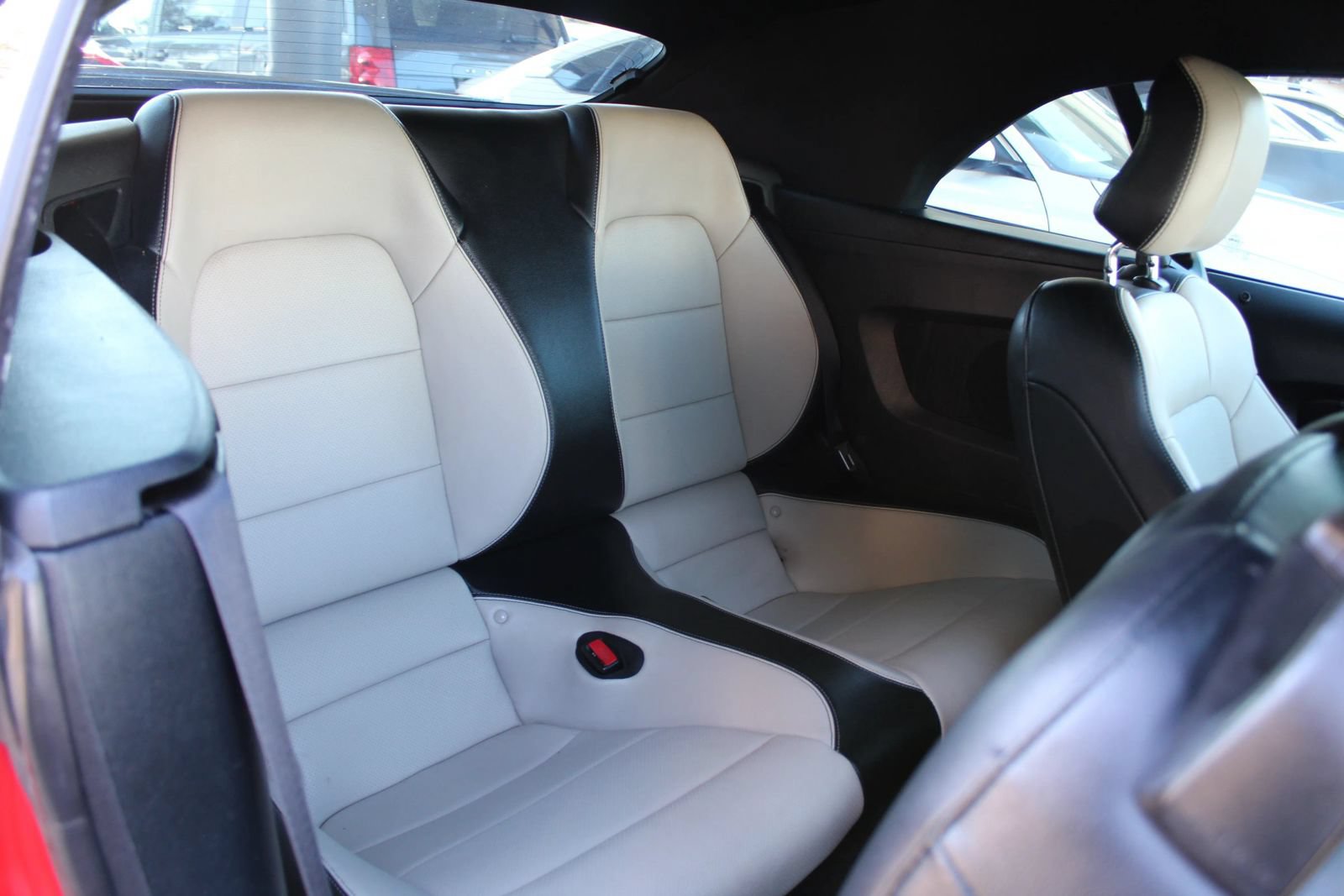 Used 2015 Ford Mustang Premium RWD image 11