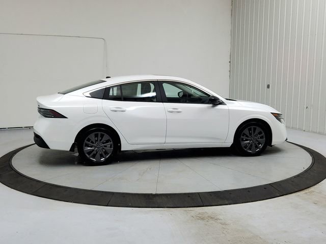 New 2026 Nissan Sentra SL w/ Floor Mat Package image 8