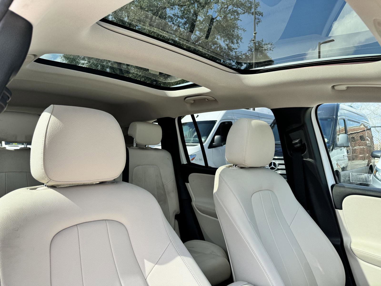 Certified 2022 Mercedes-Benz GLB 250 w/ Premium Package image 31