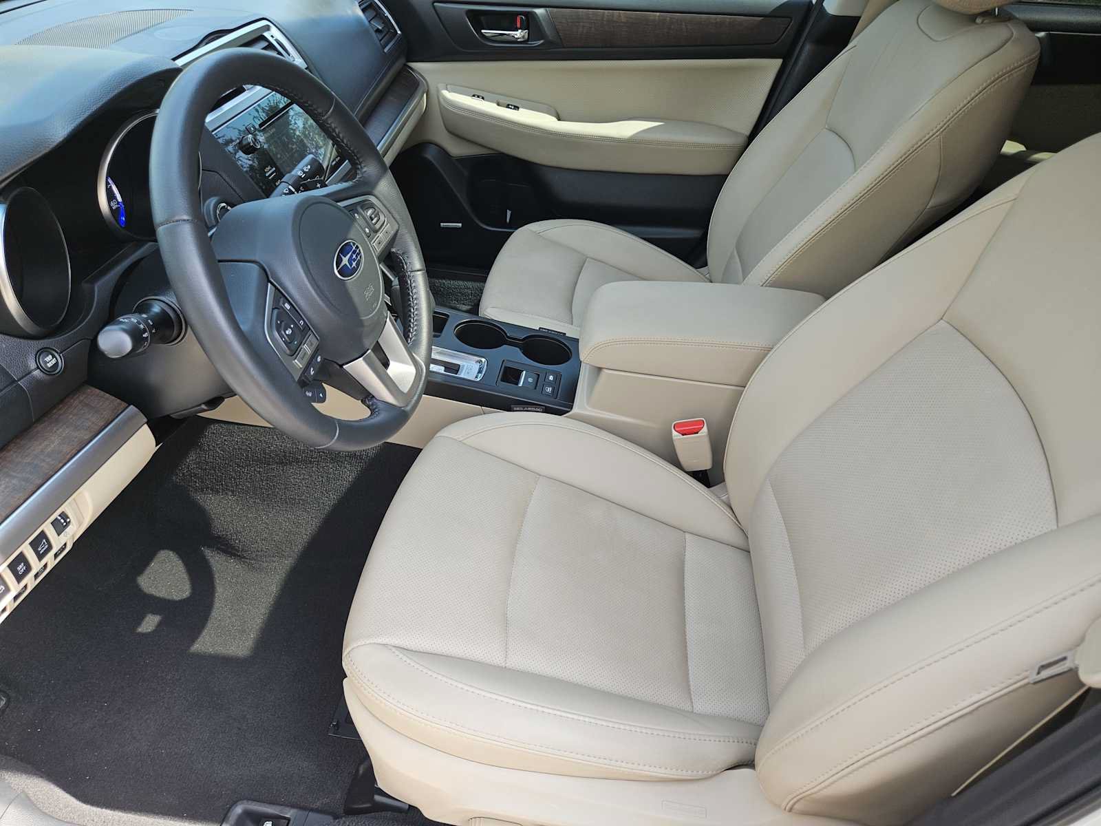 Used 2017 Subaru Outback 3.6R Limited AWD/4WD image 13