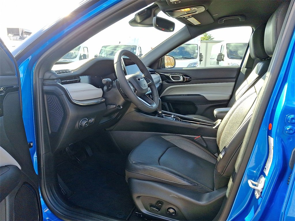 Certified 2024 Jeep Compass Limited w/ Elite Group image 14