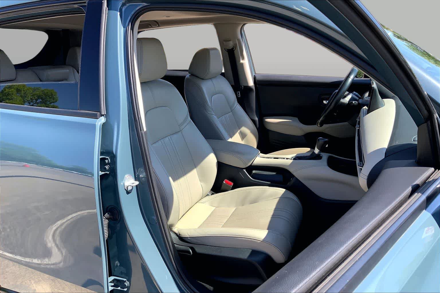 Used 2023 Honda HR-V EX-L image 9