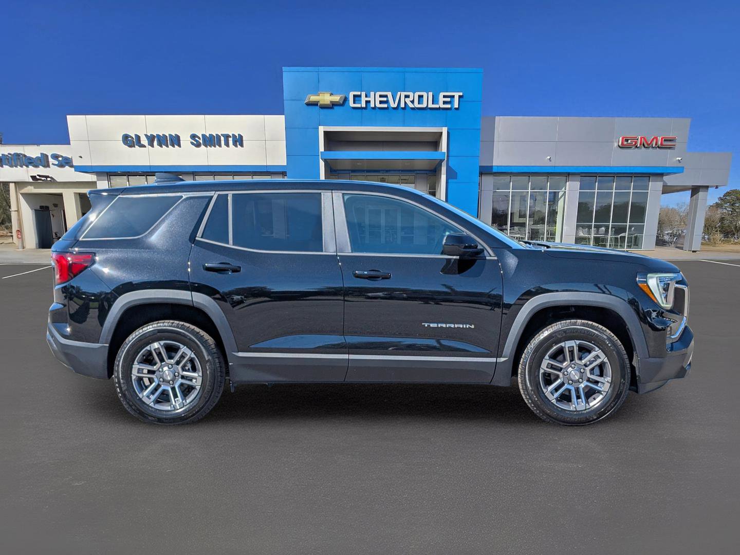 Used 2026 GMC Terrain Elevation image 7