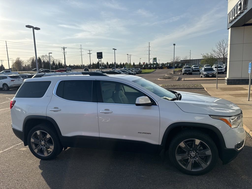 Used 2019 GMC Acadia SLT w/ LPO, Floor Liner Package AWD/4WD image 2