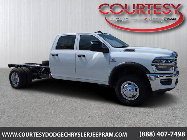New 2026 RAM 3500 Tradesman AWD/4WD image 1