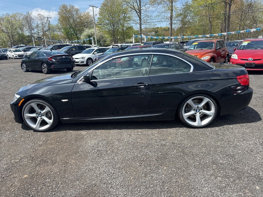 Used 2013 BMW 335i Convertible image 9