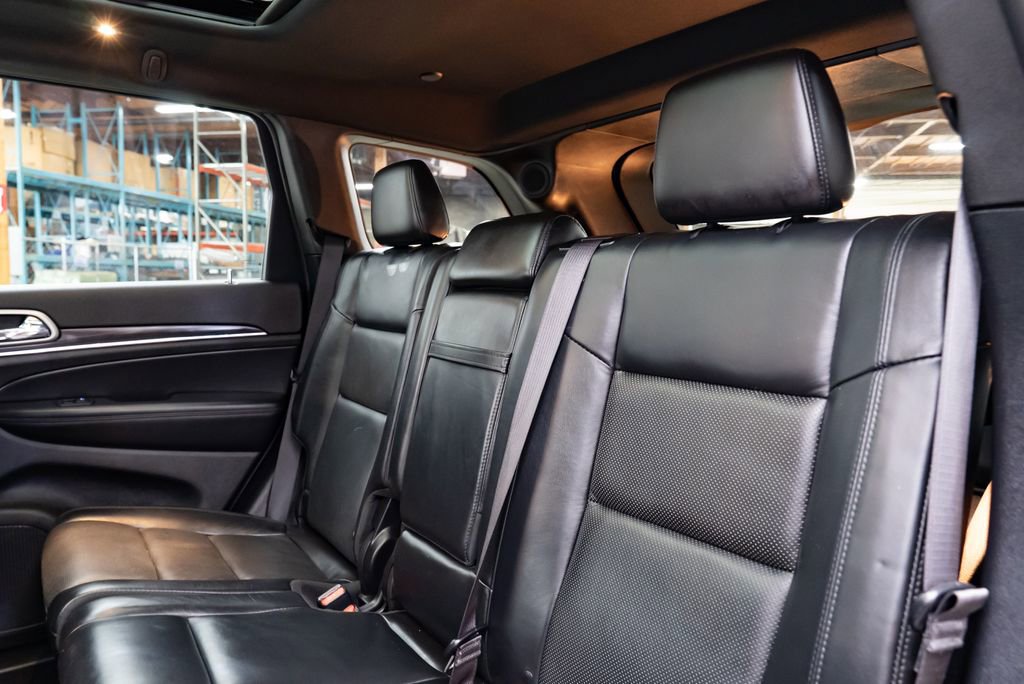 Used 2019 Jeep Grand Cherokee Limited w/ Luxury Group II AWD/4WD image 27