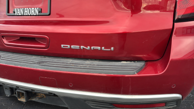 Used 2021 GMC Yukon XL Denali w/ Denali Premium Package AWD/4WD image 42