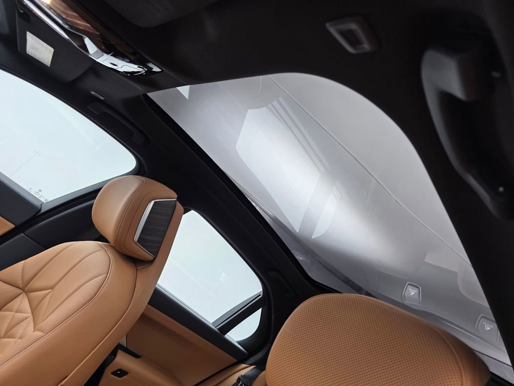 Certified 2024 BMW 740i RWD image 12