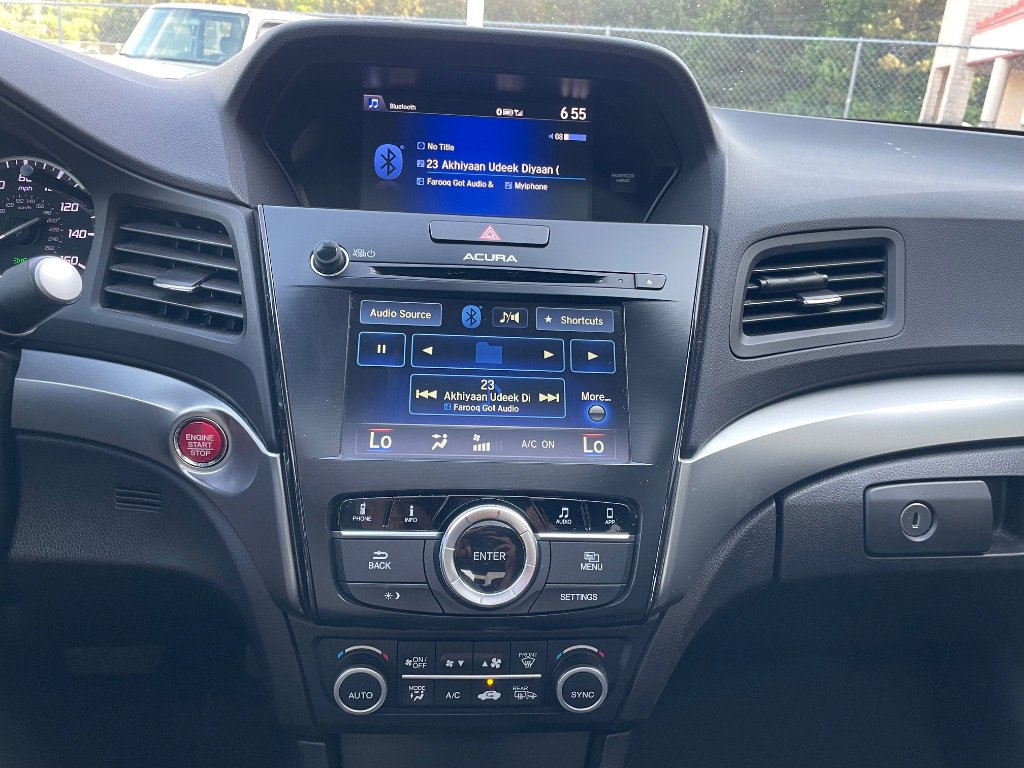 Used 2017 Acura ILX FWD image 40