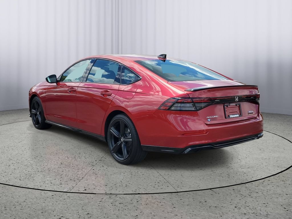 Used 2025 Honda Accord Sport image 4