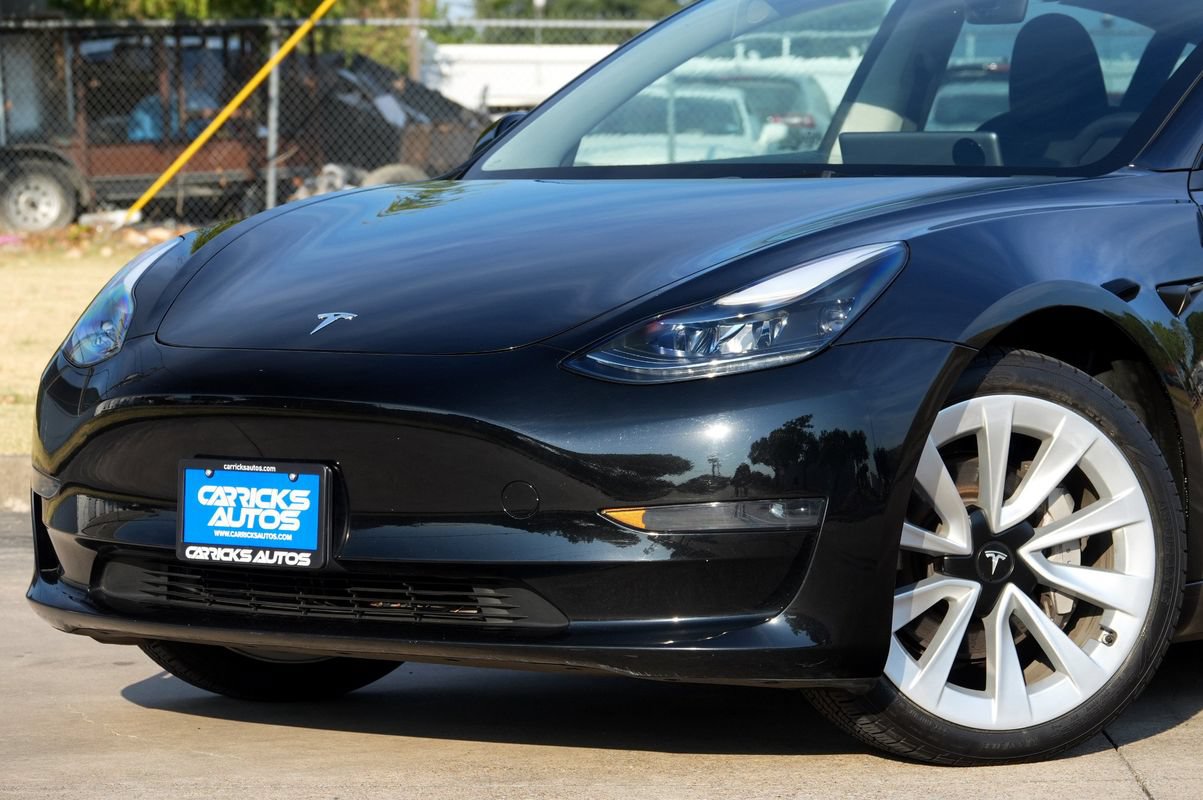 Used 2023 Tesla Model 3 Standard Range RWD image 23