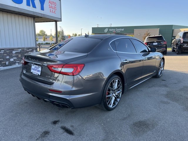 Used 2017 Maserati Quattroporte GTS GranSport image 10