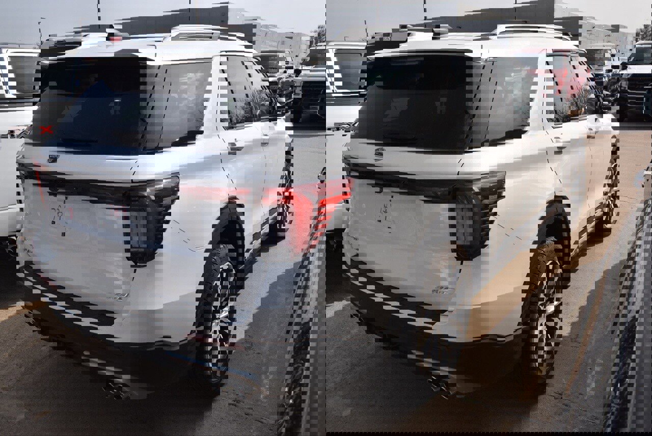 Certified 2025 Ford Explorer Platinum w/ Ultimate Package image 6