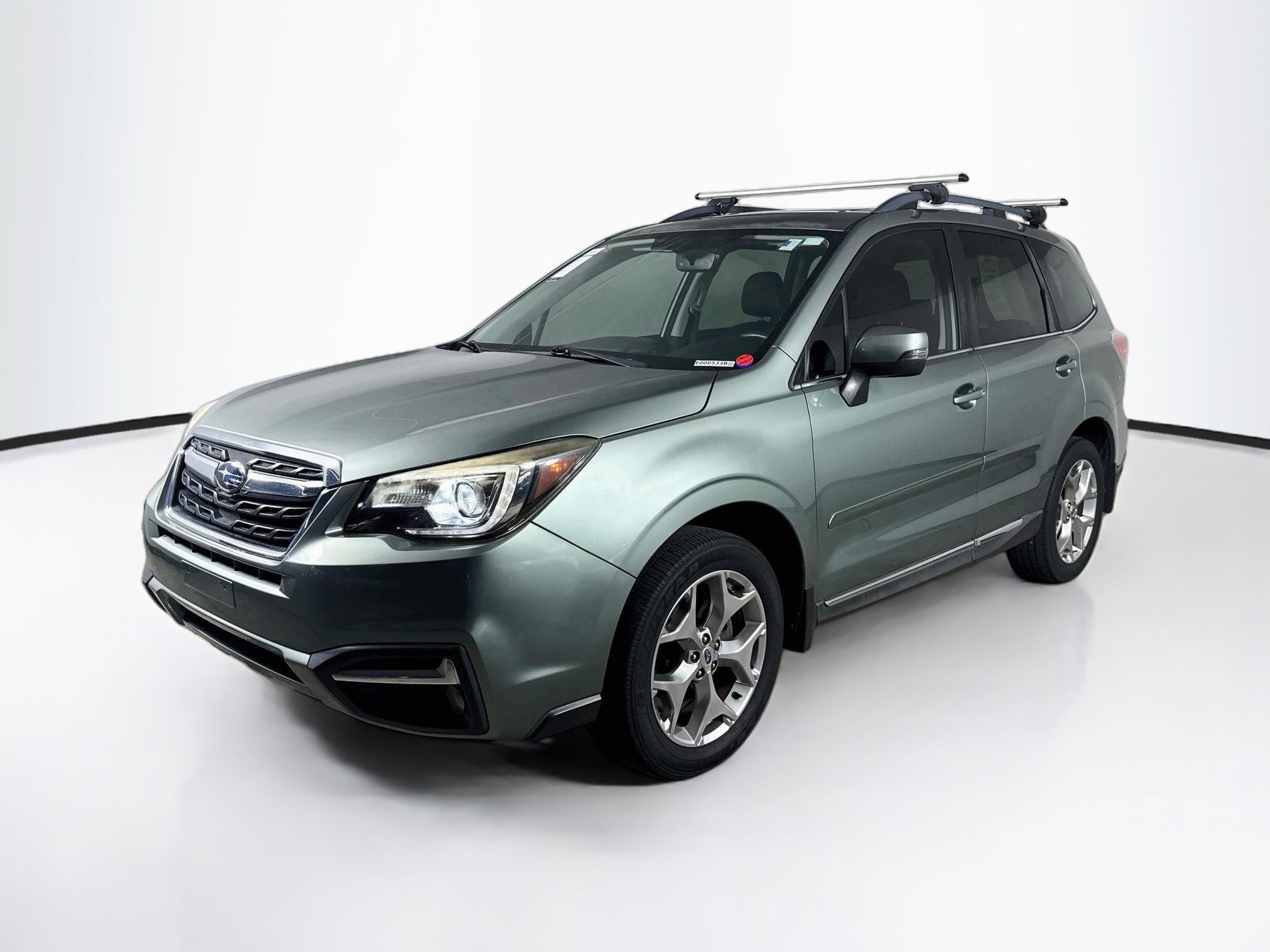 Used 2017 Subaru Forester 2.5i Touring AWD/4WD image 4