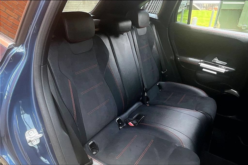 Used 2023 Mercedes-Benz GLA 250 4MATIC image 38