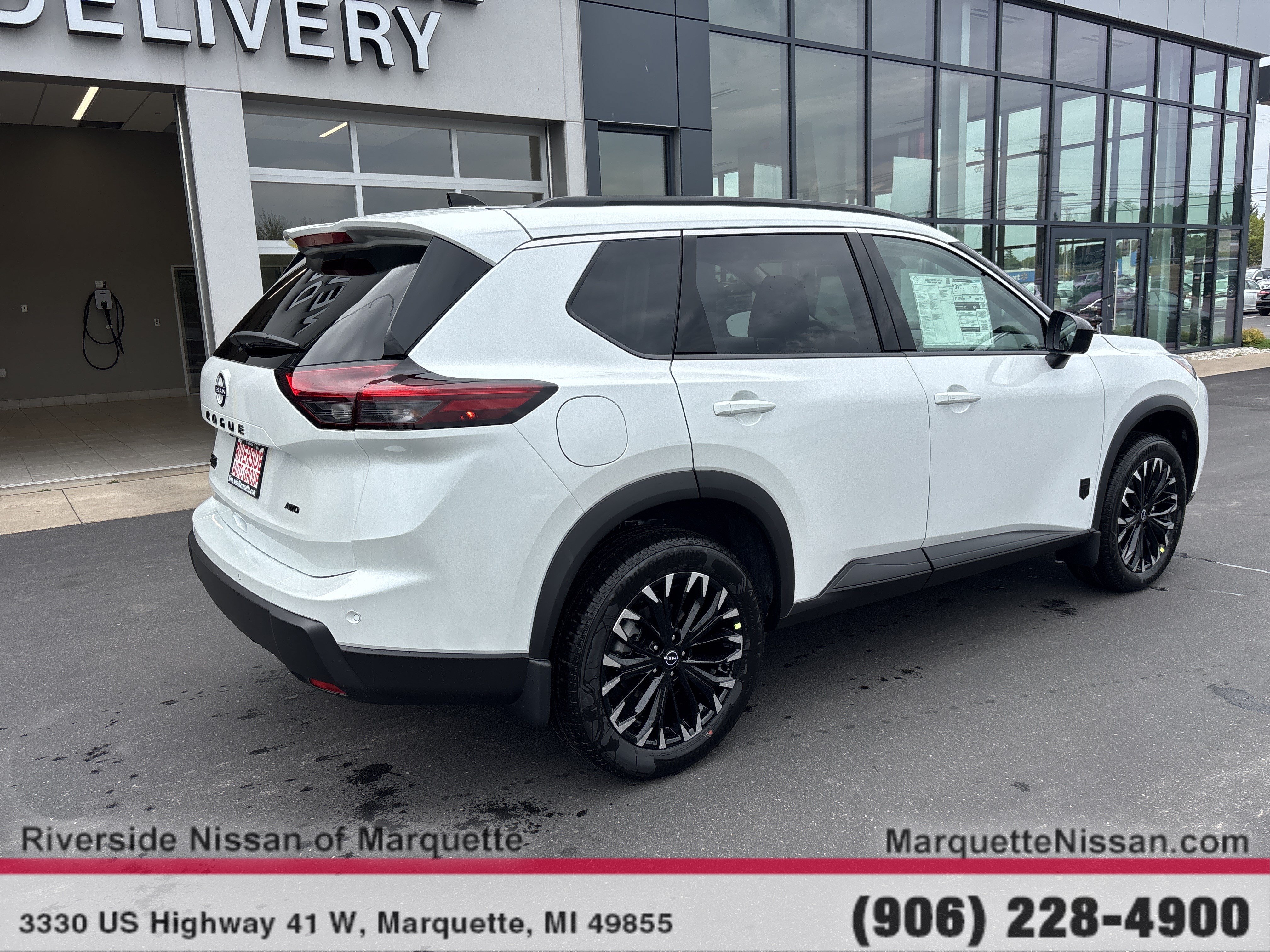New 2026 Nissan Rogue Dark Armor AWD/4WD image 9