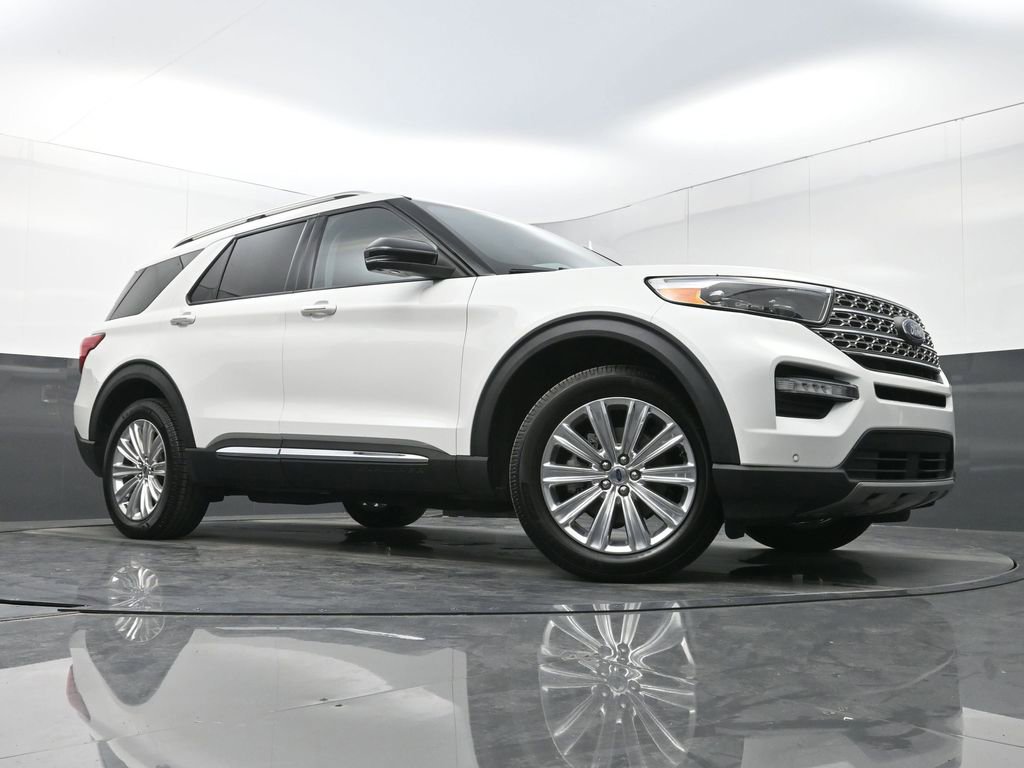 Used 2022 Ford Explorer Limited w/ Equipment Group 301A image 27