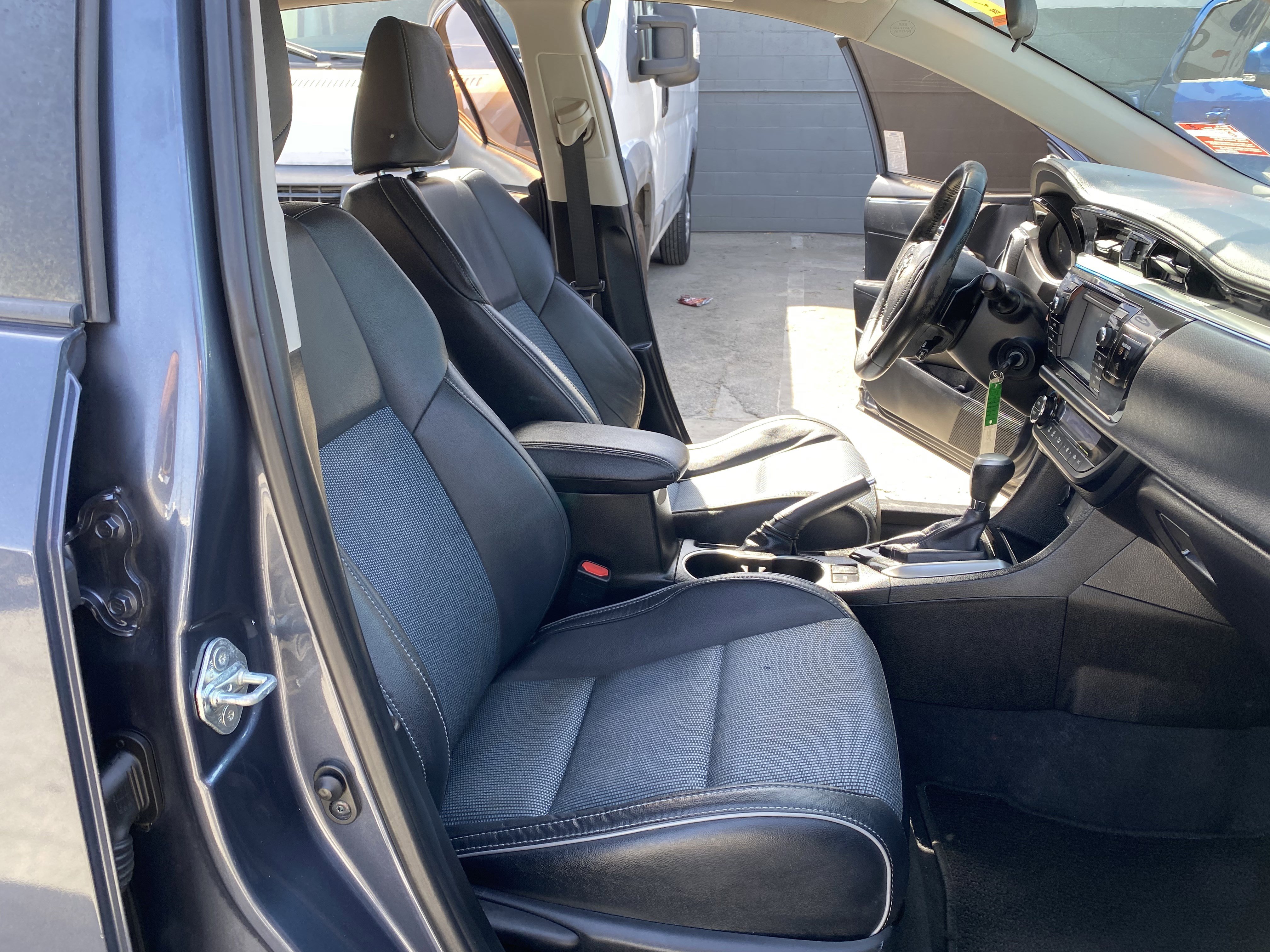 Used 2015 Toyota Corolla S FWD image 19