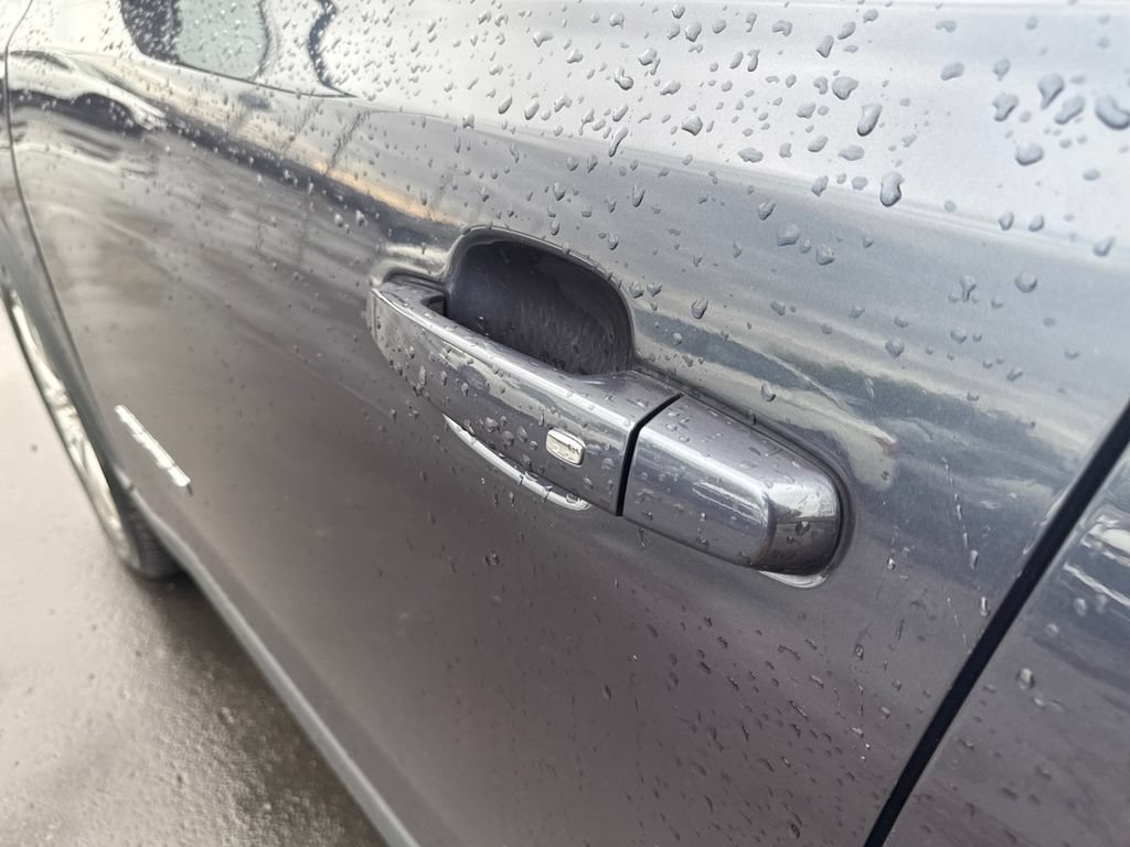Used 2018 GMC Acadia SLE FWD image 11
