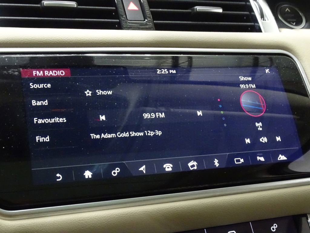 Used 2018 Land Rover Range Rover Sport SE image 31