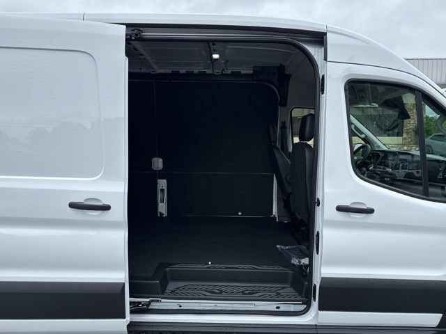 New 2025 Ford Transit 250 148 Medium Roof w/ Load Area Protection Package RWD image 15