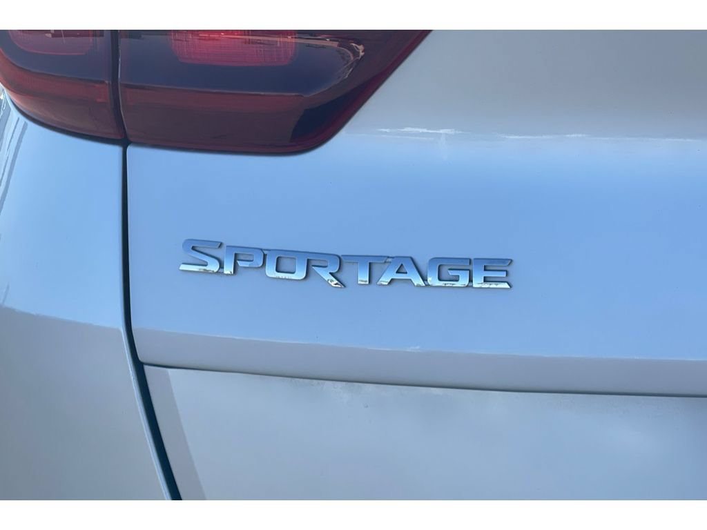 Used 2021 Kia Sportage LX FWD image 46