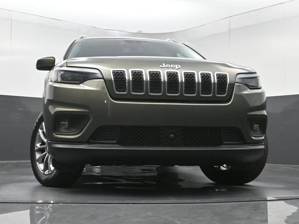 Used 2021 Jeep Cherokee Latitude Lux w/ Comfort/Convenience Group AWD/4WD image 24