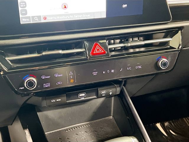 Certified 2023 Kia Niro EX image 16